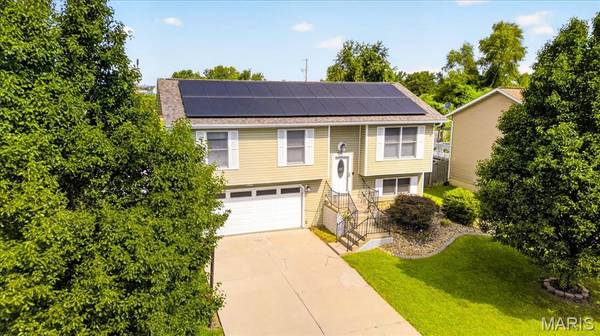 409 Wilson Park LN, Granite City, IL 62040