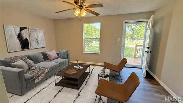 557 Vreeland RD, Hillsboro, MO 63050