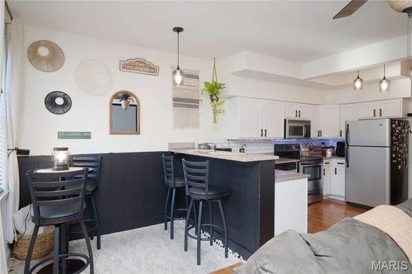 915 Allen AVE #4, St Louis, MO 63104