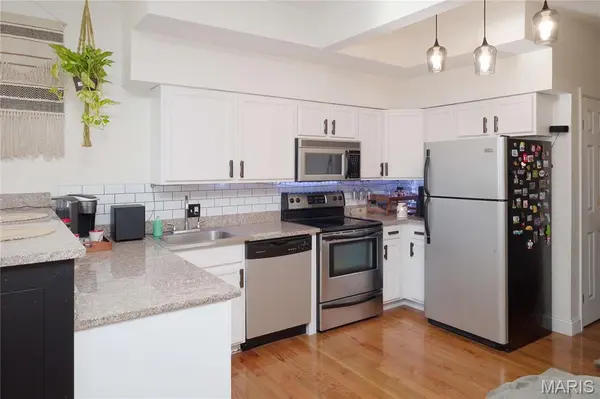 915 Allen AVE #4, St Louis, MO 63104