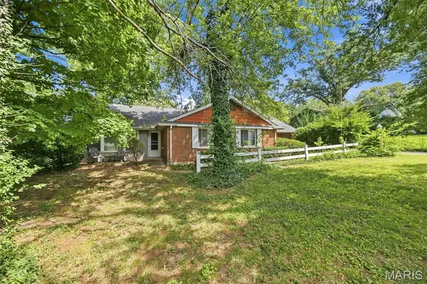 1536 N Elizabeth AVE, St Louis, MO 63135
