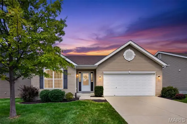603 Prairiegate CT, Lake St Louis, MO 63367