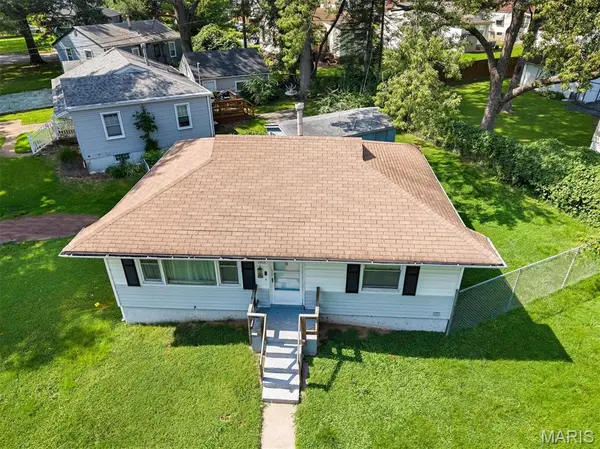 1901 Owen DR, St Louis, MO 63133