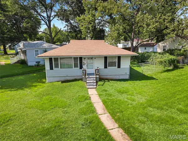 1901 Owen DR, St Louis, MO 63133