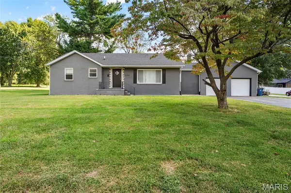 614 S Main ST, Troy, IL 62294
