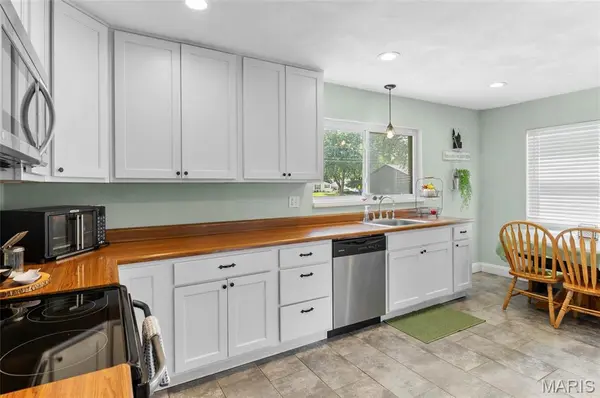 614 S Main ST, Troy, IL 62294