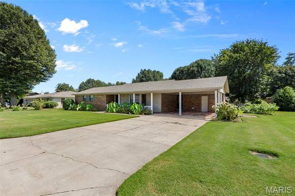 2117 Holly AVE, Kennett, MO 63857