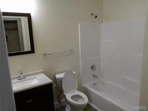 613 S Florissant RD #102, Ferguson, MO 63135