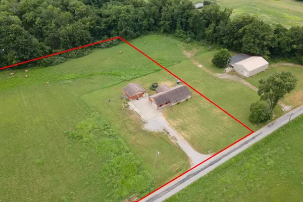 11203 MURRAH RD, Marion, IL 62959