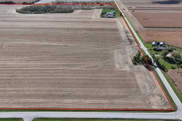 6000 N 1000 W RD, Bourbonnais, IL 60914