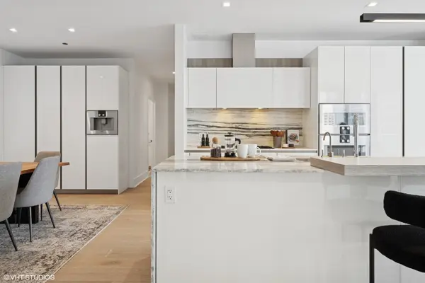 363 E Wacker DR #1903, Chicago, IL 60601