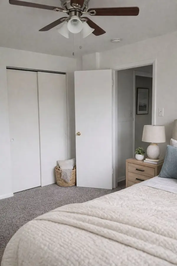 7906 S Kimbark AVE #E, Chicago, IL 60619