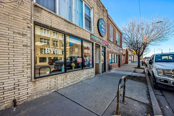 5037 W Diversey AVE, Chicago, IL 60639