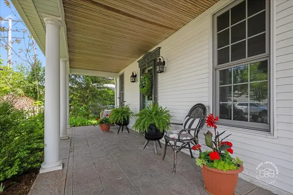 321 N 6th ST, Geneva, IL 60134