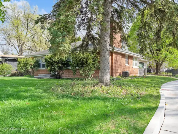 405 Greenfield AVE, Glen Ellyn, IL 60137