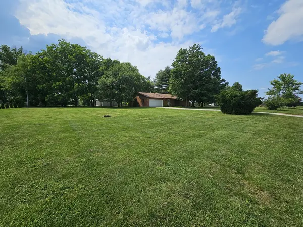 14541 N Morton LN, Mt Vernon, IL 62864