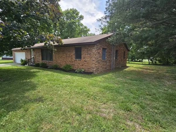 14541 N Morton LN, Mt Vernon, IL 62864