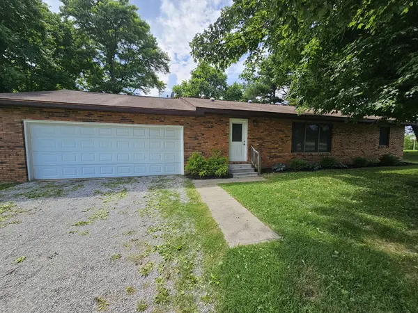 14541 N Morton LN, Mt Vernon, IL 62864