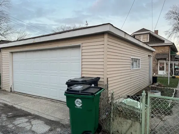 2636 S Wesley AVE, Berwyn, IL 60402
