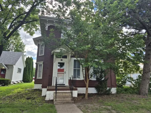 117 S Chestnut ST, Kewanee, IL 61443