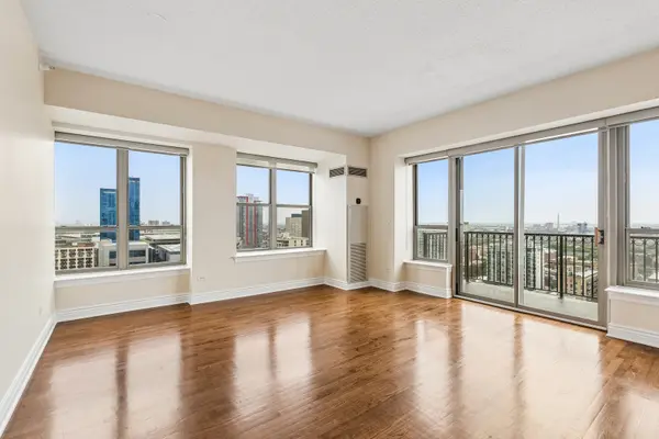 1717 S PRAIRIE AVE #2206, Chicago, IL 60616
