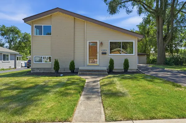 661 Easy ST, Glendale Heights, IL 60139