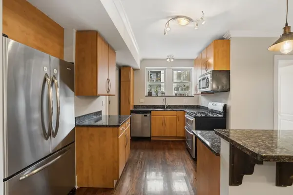 6230 N Mozart ST #1N, Chicago, IL 60659