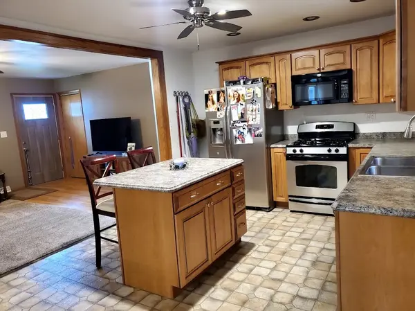 432 N Kenosha AVE, Oglesby, IL 61348
