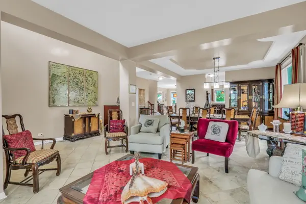 4541 W Westchester LN, Libertyville, IL 60048