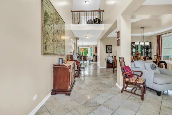 4541 W Westchester LN, Libertyville, IL 60048