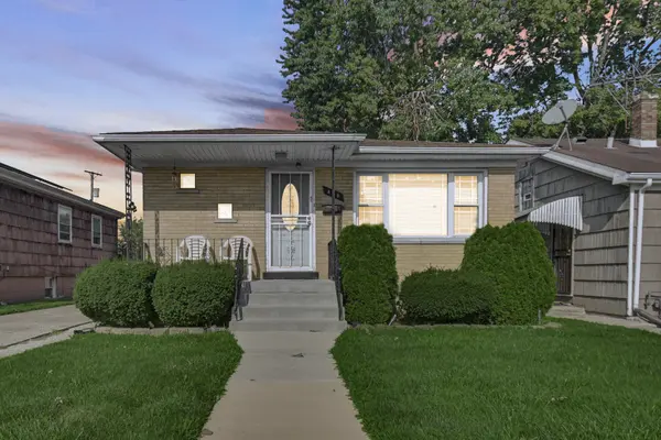 446 Greenbay AVE, Calumet City, IL 60409