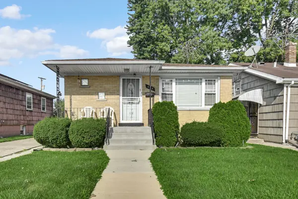 446 Greenbay AVE, Calumet City, IL 60409