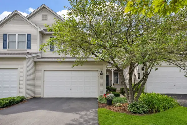 323 Fairmont CT, St. Charles, IL 60175