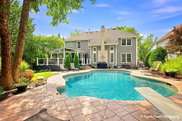 127 Michelle PL, Schaumburg, IL 60173