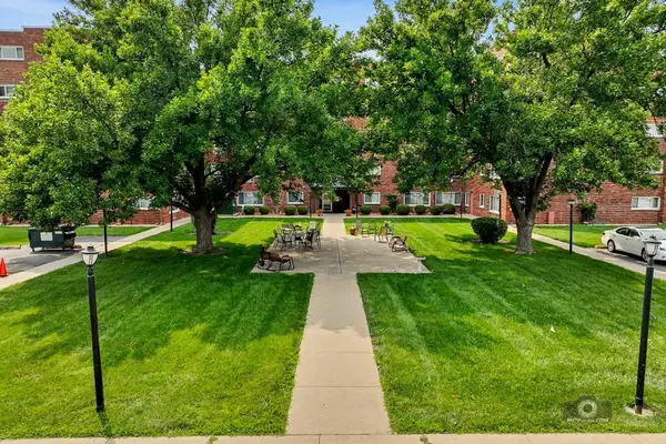222 Madison ST #109, Joliet, IL 60435
