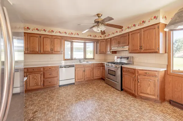 3002 Miller AVE, South Chicago Heights, IL 60411