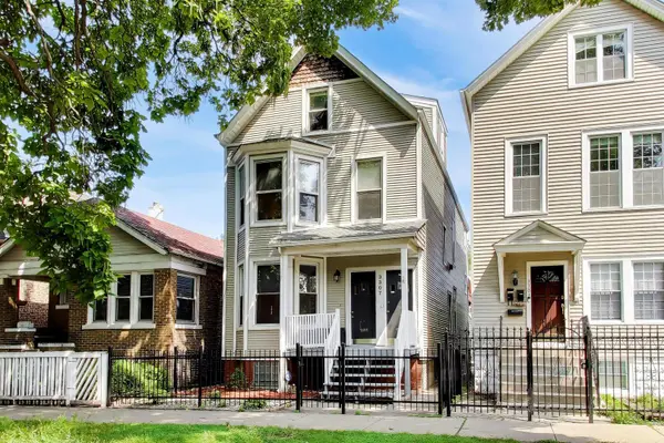 3307 N Oakley AVE, Chicago, IL 60618