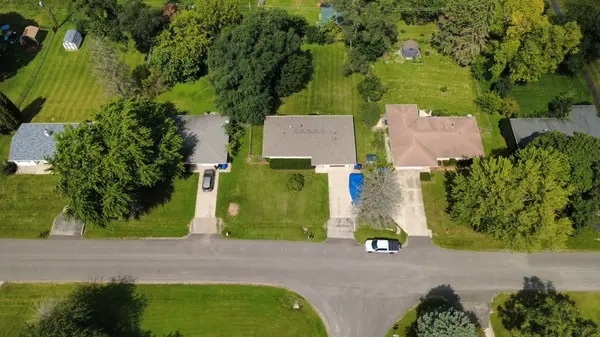 1104 Jasper DR, Mchenry, IL 60051