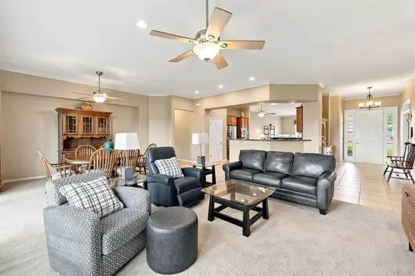 13021 Brookwood DR, Huntley, IL 60142