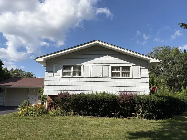 570 JAMISON LN, Hoffman Estates, IL 60169