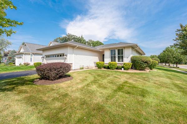 13114 Illinois DR, Huntley, IL 60142