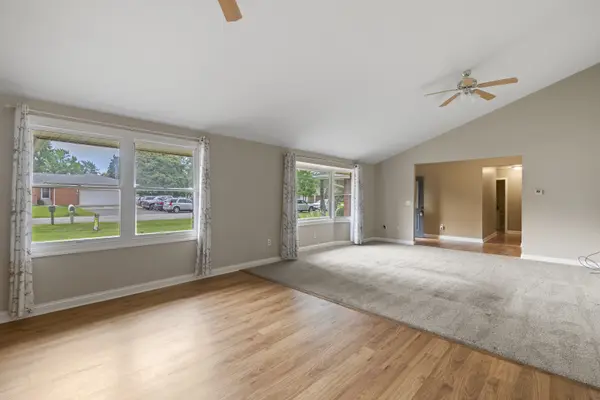 46W550 Katie DR, Big Rock, IL 60511