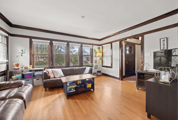 5928 W Grace ST, Chicago, IL 60634