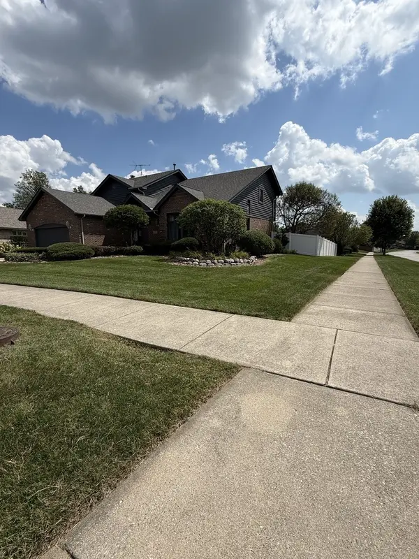 11751 Greenfield DR, Orland Park, IL 60467