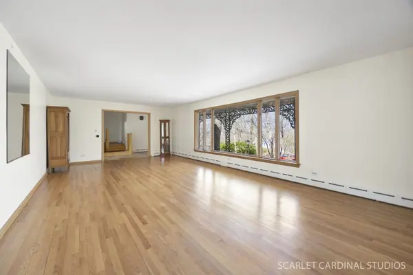 501 Glenwood TRL, Elgin, IL 60120