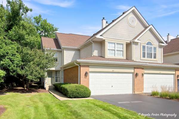 327 Cimarron RD #327, Lombard, IL 60148