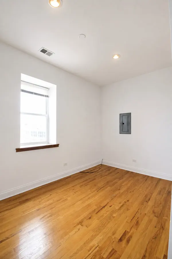 2335 W Lake ST #3R, Chicago, IL 60612