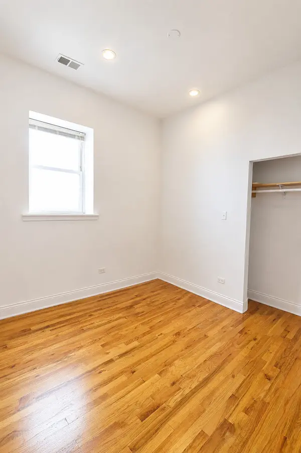 2335 W Lake ST #3R, Chicago, IL 60612