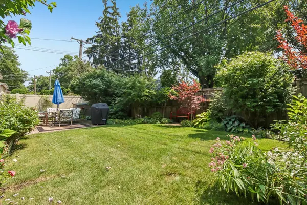 205 Glenview RD, Glenview, IL 60025