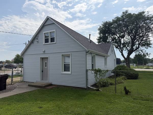 918 WINDSOR RD, Loves Park, IL 61111
